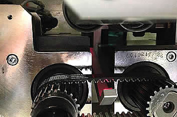 Banco di misura laser cinghia automotive con software di gestione delle misurazioni